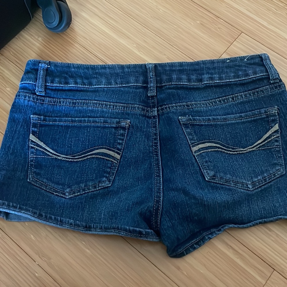 Kohls Shortie Shorts! Perfect condition.